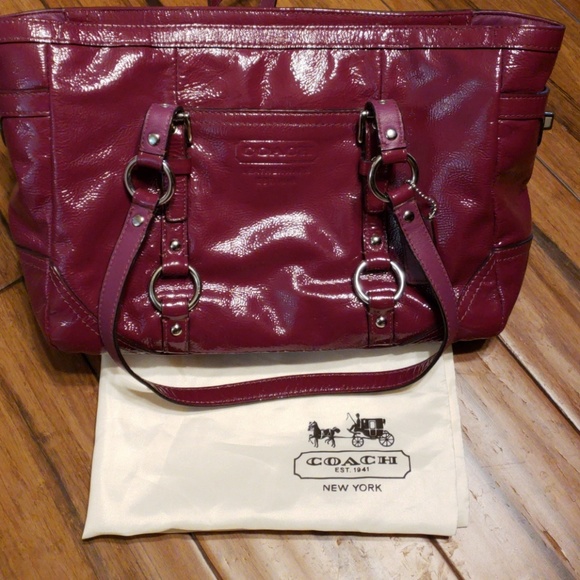Coach Handbags - COACH MADISON TOTE BAG
